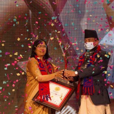 नेपालकै पहिलो महिला आईटि ईन्जिनियर गुनकेशरी प्रधान मानन्धरलाई ‘वुमन आईकन आईसिटी अवार्ड’